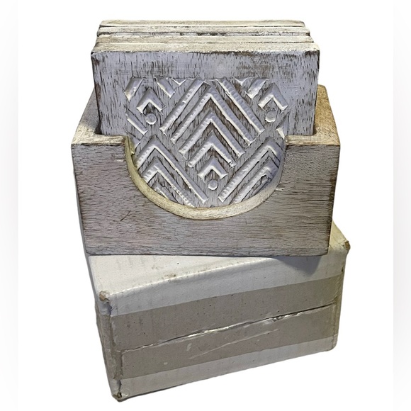 Set of 4 Carved Coasters - Picture 4 of 4